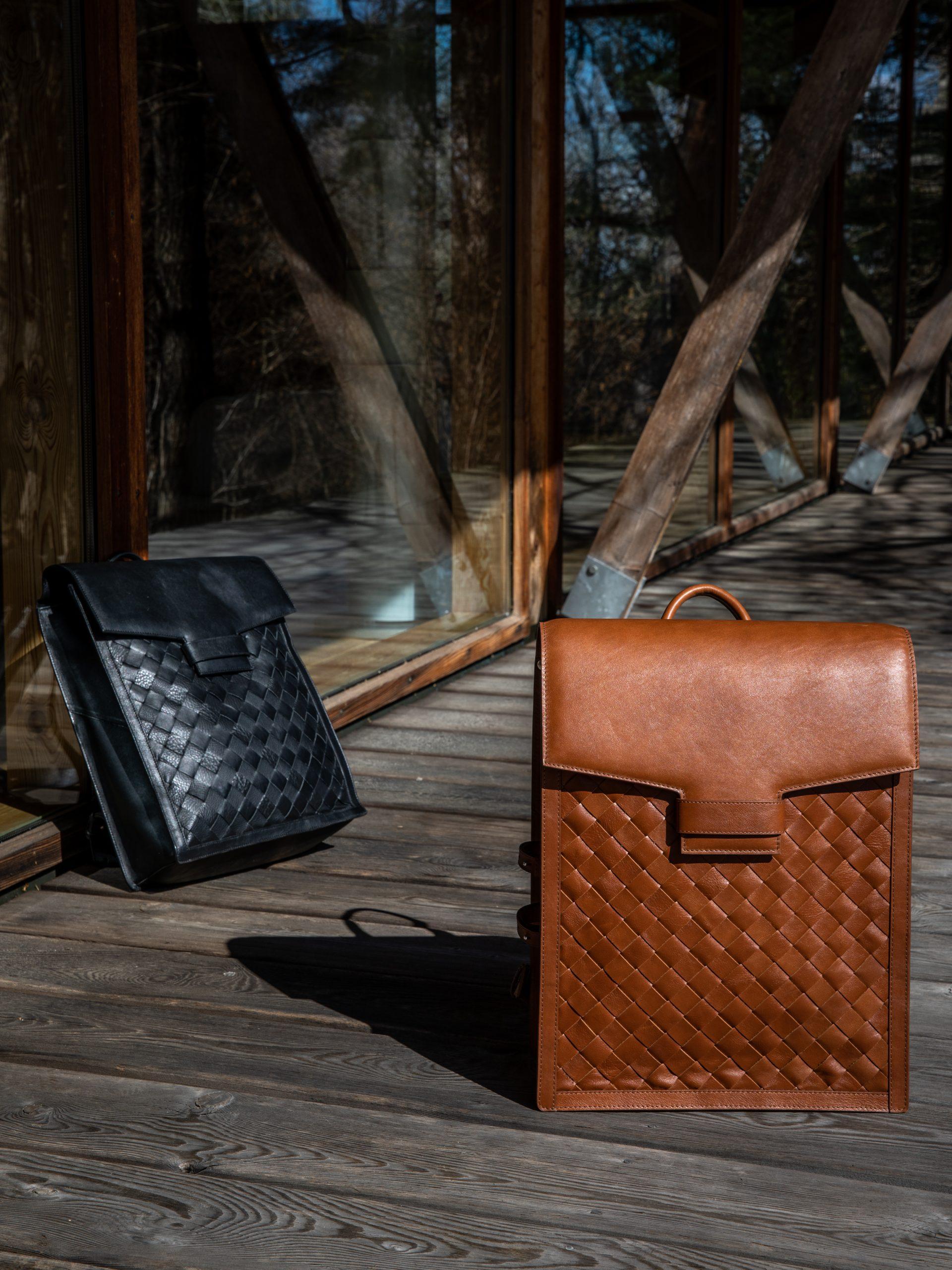 kontti_pinebrown_black_brand_highres kontti_pinebrown_black_brand_highres