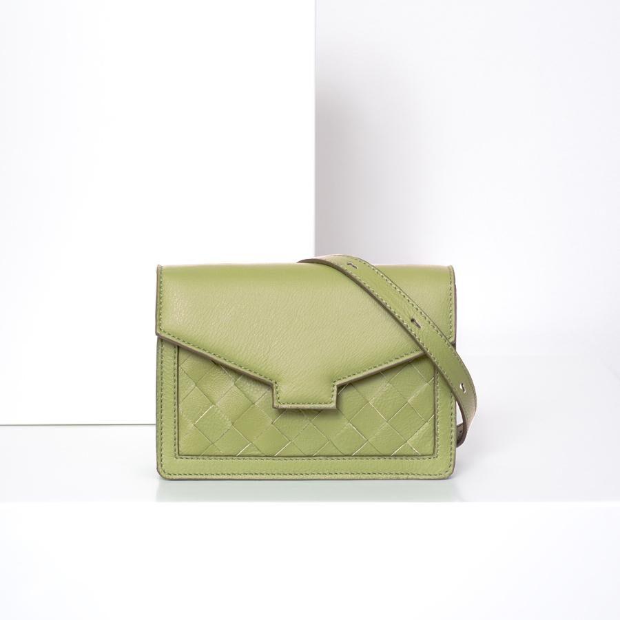 Lovia_hilla_light_green_front