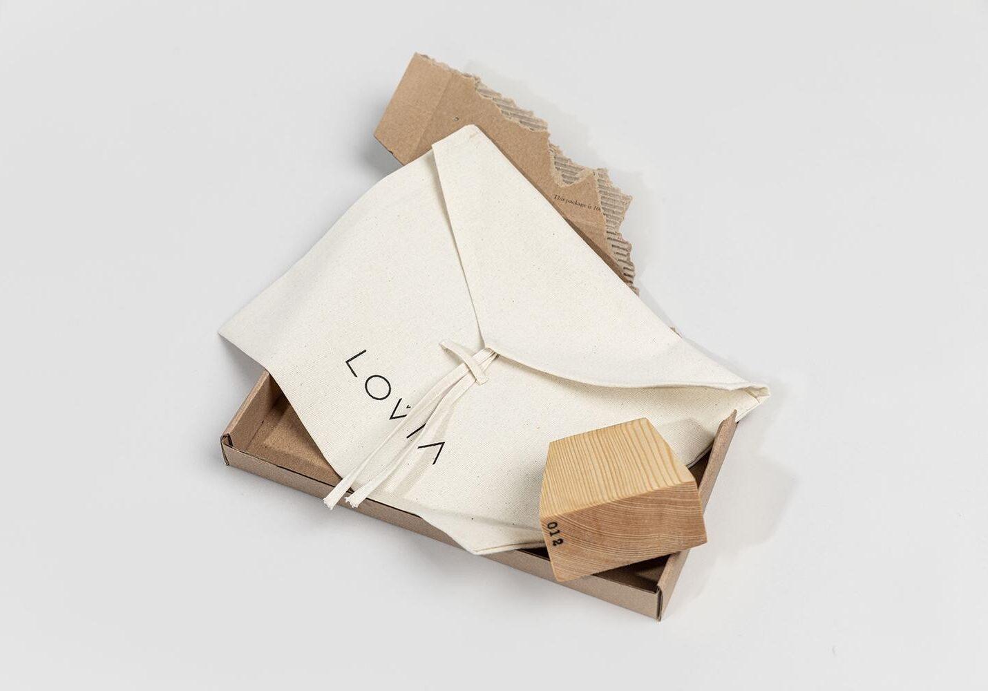lovia.dustbag.installaatio