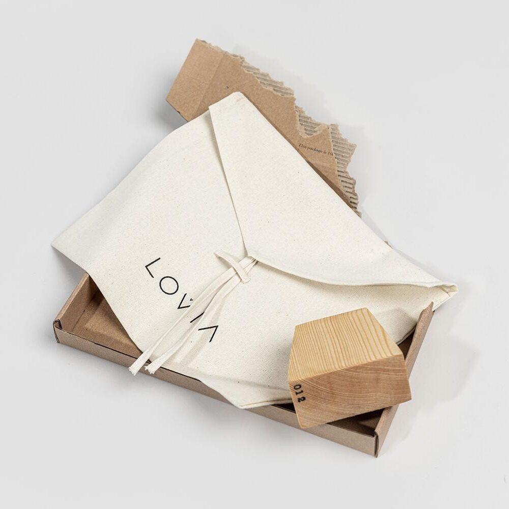 lovia.dustbag.installaatio lovia.dustbag.installaatio