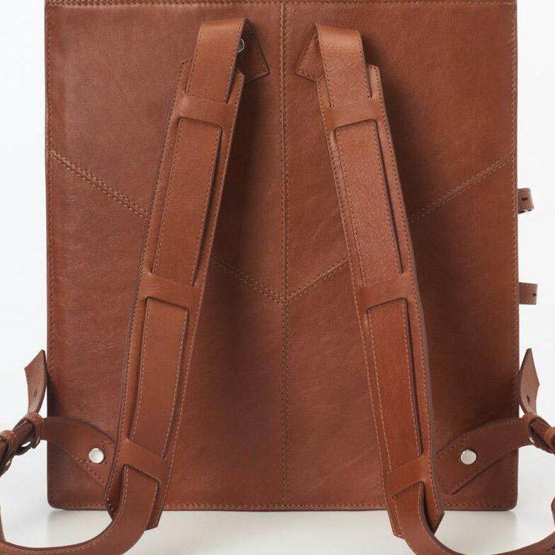 lovia_kontti_pinebrown_back_crop lovia_kontti_pinebrown_back_crop